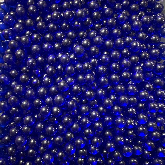 Saphir 6mm : petites billes en verre bleu foncé translucide