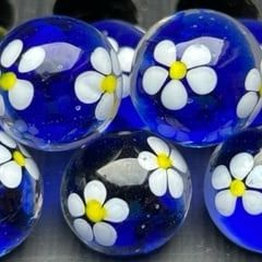 Fleur blanche - bleu 16mm