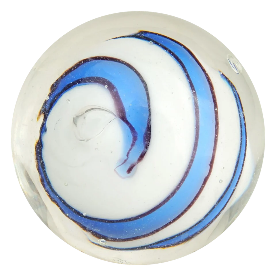 Bumble Bubble bleu-blanc 25mm : bille faite main, cœur blanc et bandes bleues